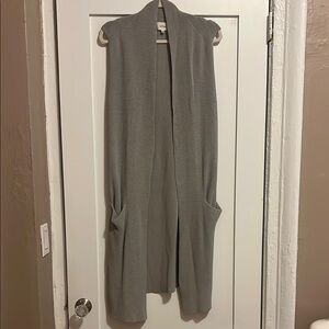 Wilfred Gray Sleeveless Vest